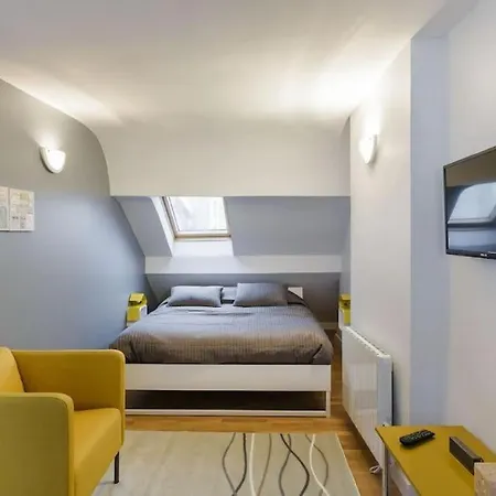 Cmg Ledru-rollin - Canal Saint Martin 3 Apartment Paris